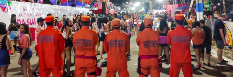 Nas noites de Carnaval no Tocantins, bombeiros militares garantem atendimento aos folies